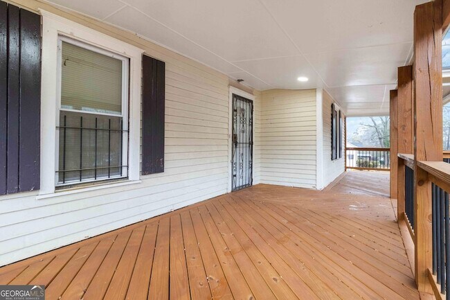 Building Photo - 2141 Fairburn Rd SW