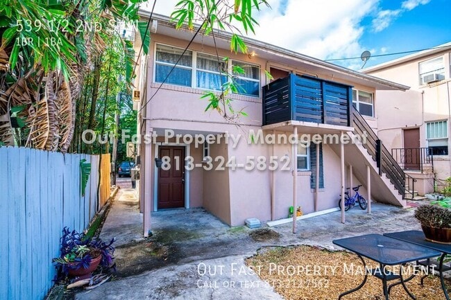 Building Photo - 539 1/2 2nd St N-