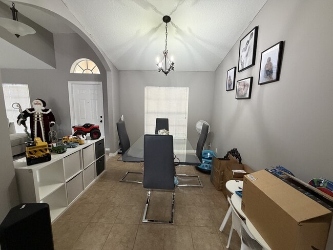 Building Photo - 4542 SW Savona Blvd