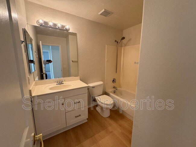 Building Photo - 12746 W Desert Mirage Dr