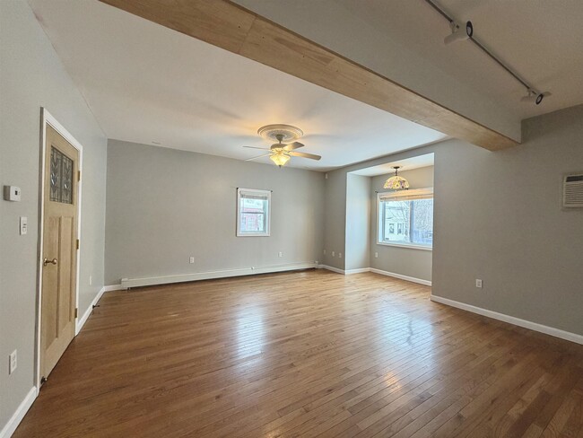 Building Photo - 62 Webster St