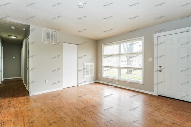 Building Photo - 3491 Ontario St