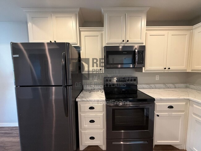 Building Photo - 13057 Raymond Rd