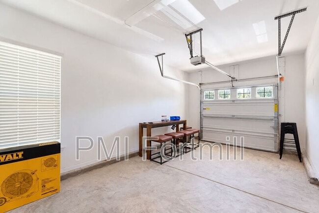 Building Photo - 3138 Montreaux Valley Dr