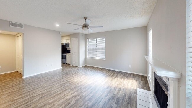 Building Photo - Villas at Lake Arlington