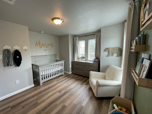 Building Photo - 1307 Oriole Ct