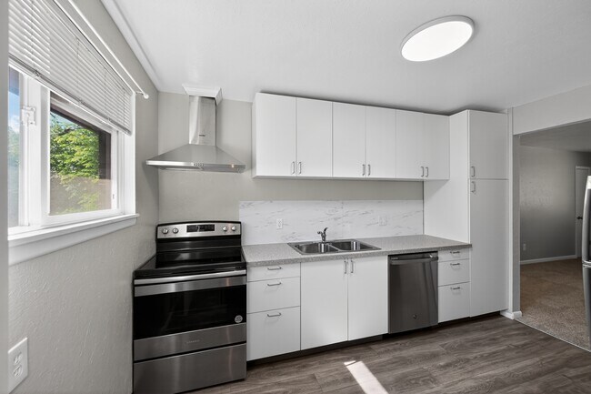 Building Photo - 26 Newland Ct