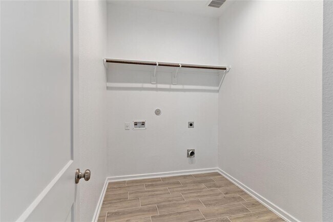 Building Photo - 4207 Maple Glen Dr