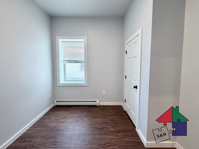 Building Photo - 33 Granite St