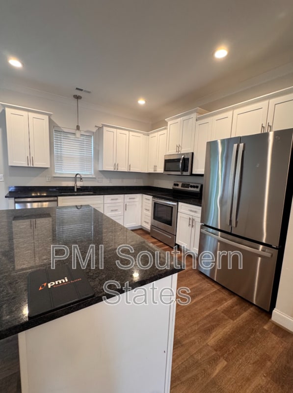 Building Photo - 407 Albus Dr