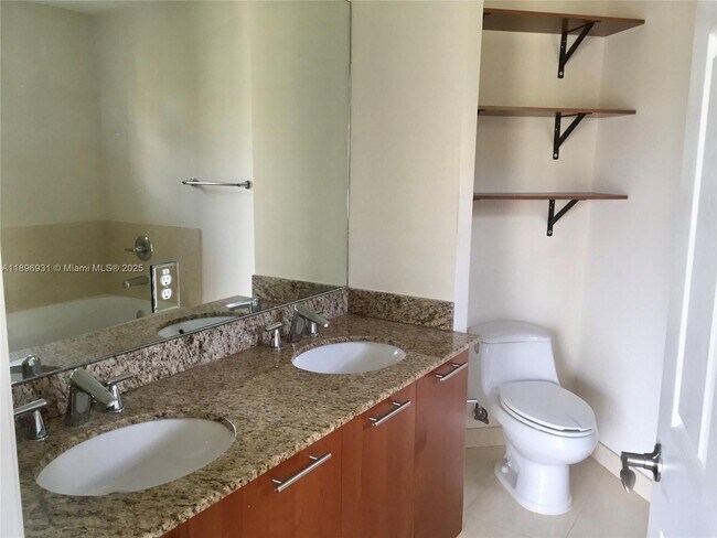 Building Photo - 2700 NE 184th Terrace