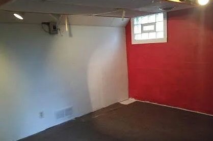 Building Photo - 1814 Carver Ave