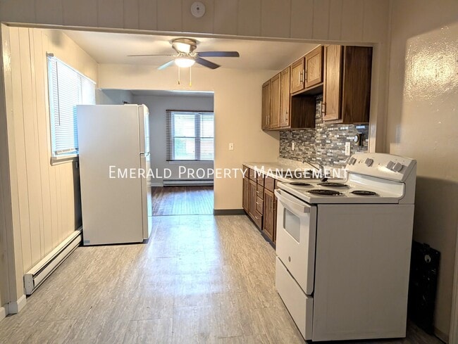 Building Photo - 2720 Prial Ave