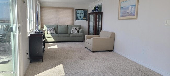 Building Photo - 259 Joseph St