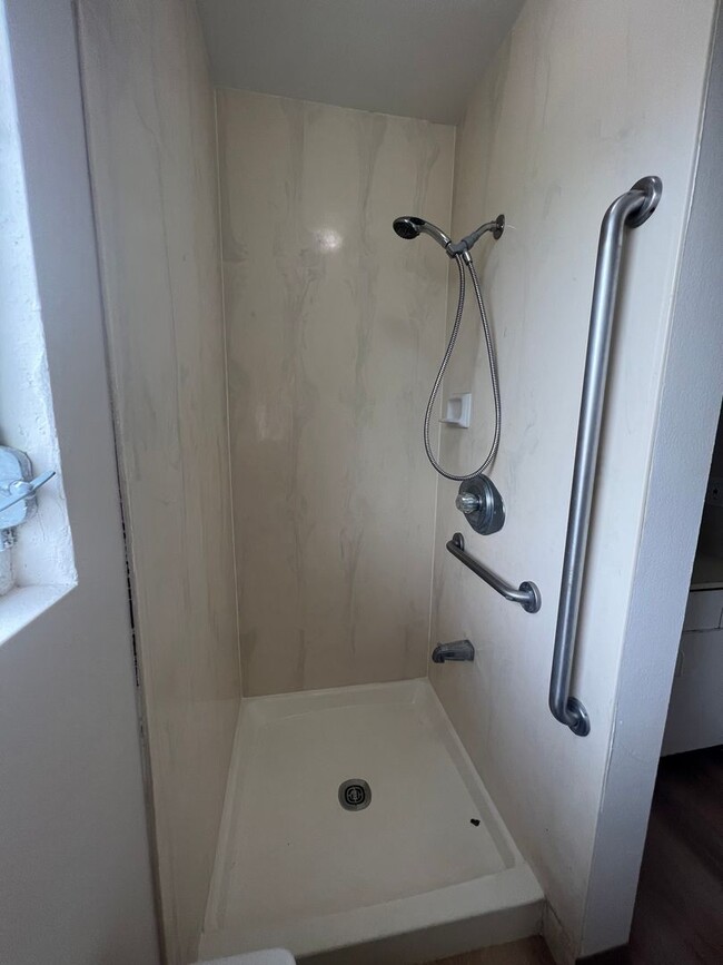 Building Photo - o7518hr