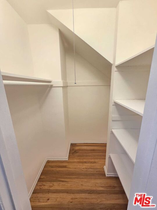 Building Photo - 5329 Vantage Ave