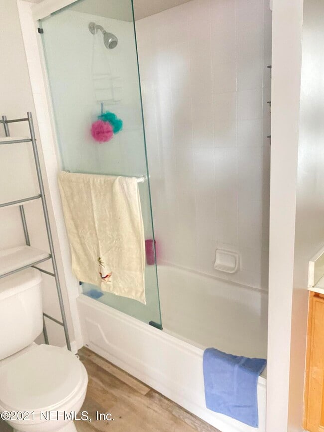 Building Photo - 201 10th St N