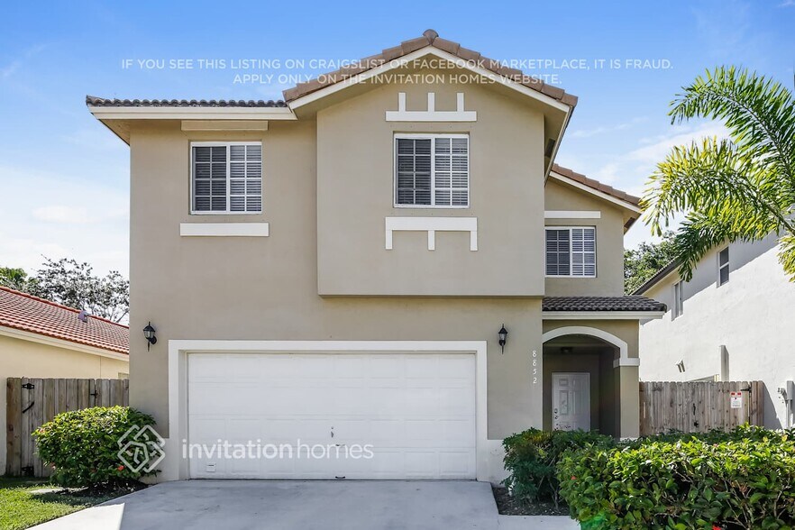 Primary Photo - 8852 SW 215th Ln