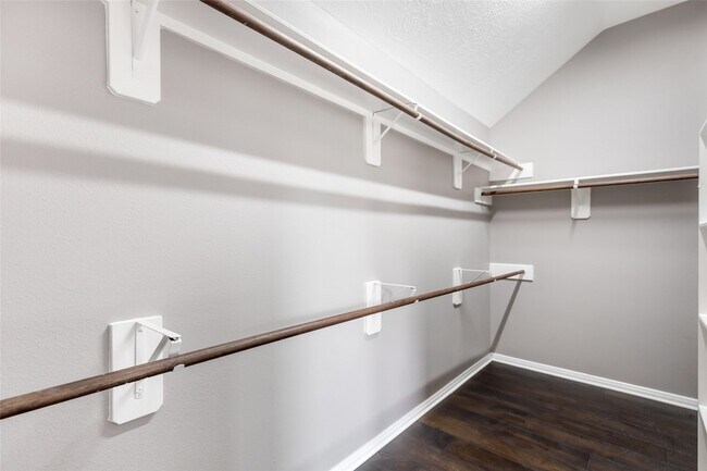 Building Photo - 13810 Birney Point Ln