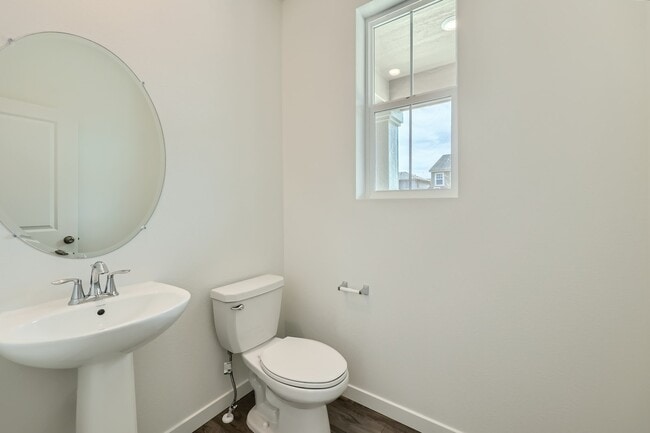 Building Photo - 24325 E Ohio Dr