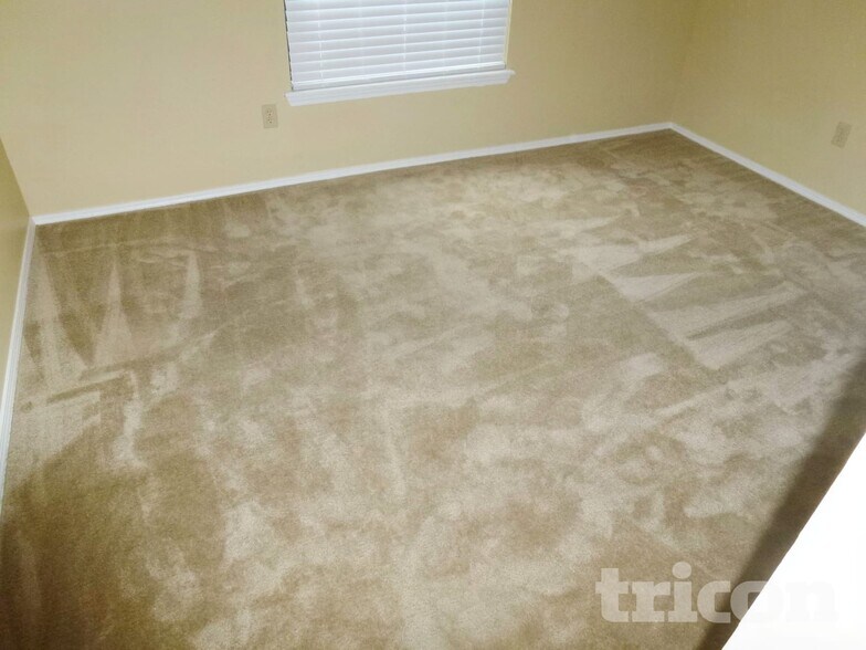 Building Photo - 1805 Clover Ct