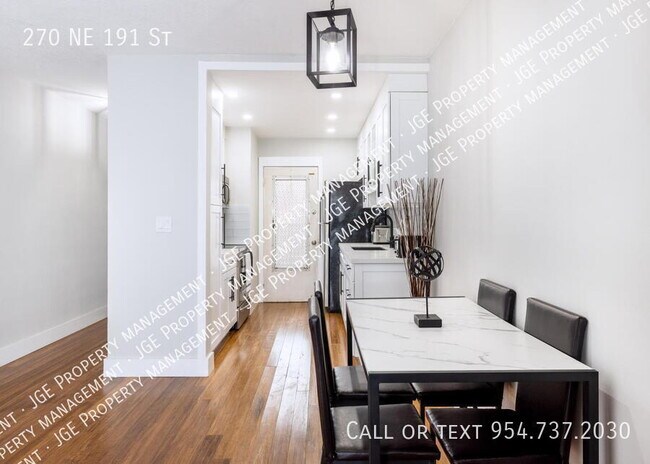 Building Photo - 270 NE 191st St