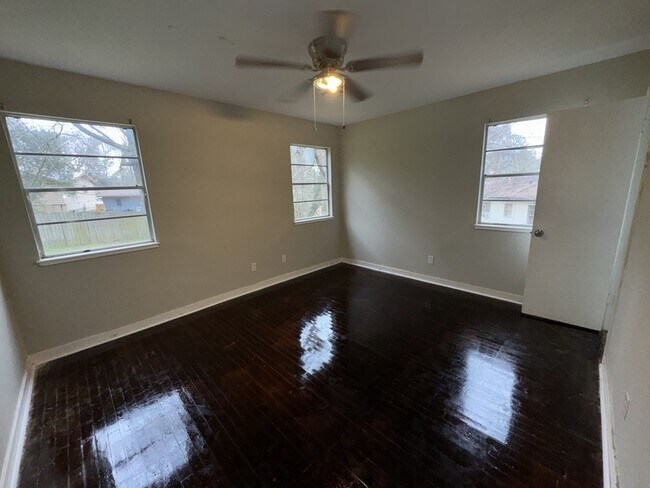 Building Photo - 4625 Tennyson St