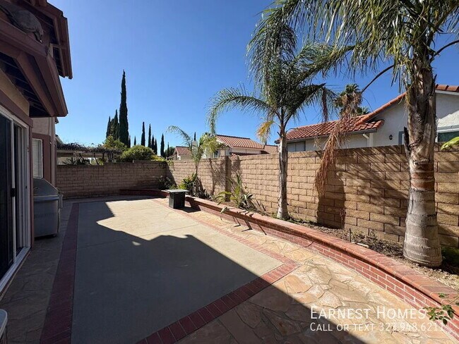 Building Photo - 12015 Stone Gate Way