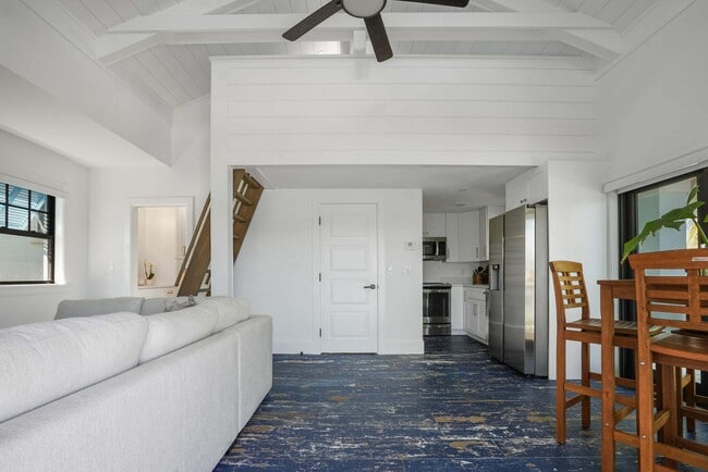 Building Photo - 19471 Harbor Rd S