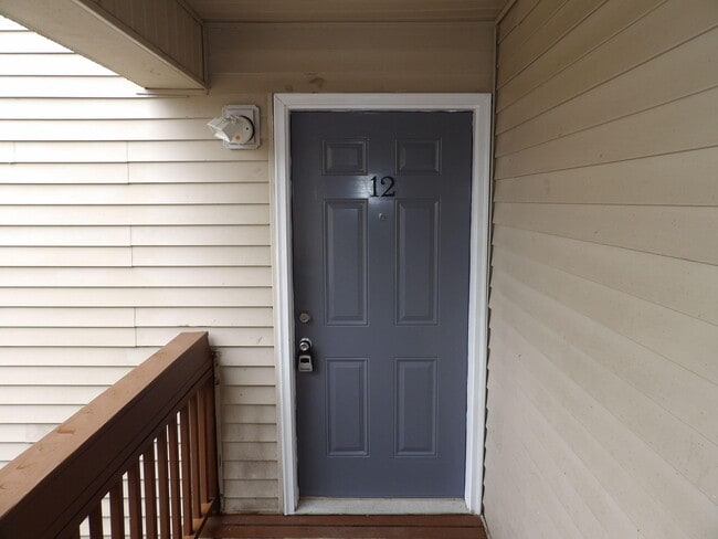 Building Photo - 35 Ashwood Ct