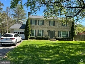 Building Photo - 10323 Snowpine Way