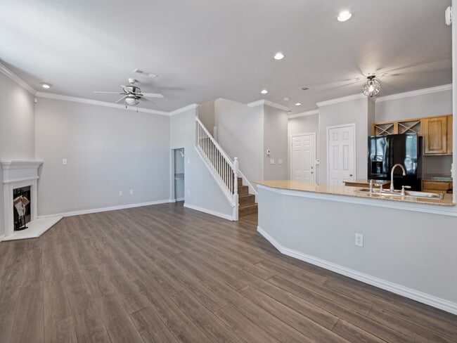 Building Photo - 2800 Keller Springs Rd