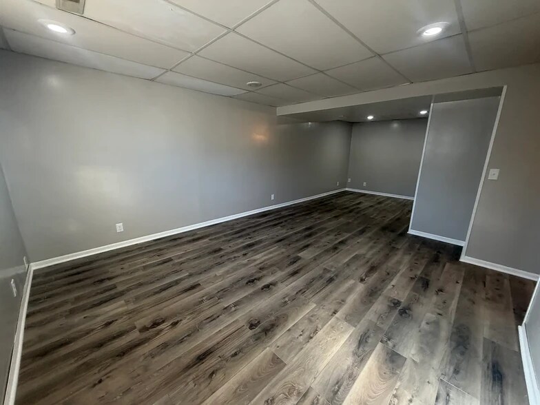 Downstairs living area - 6718 S 87th St