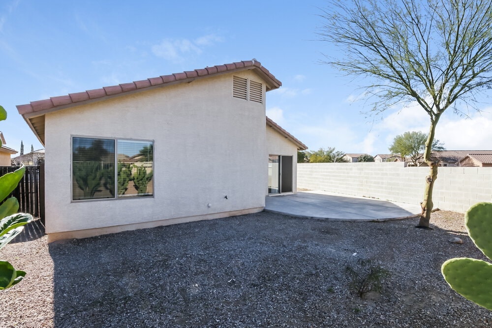 Building Photo - 1244 W Mesquite Tree Ln