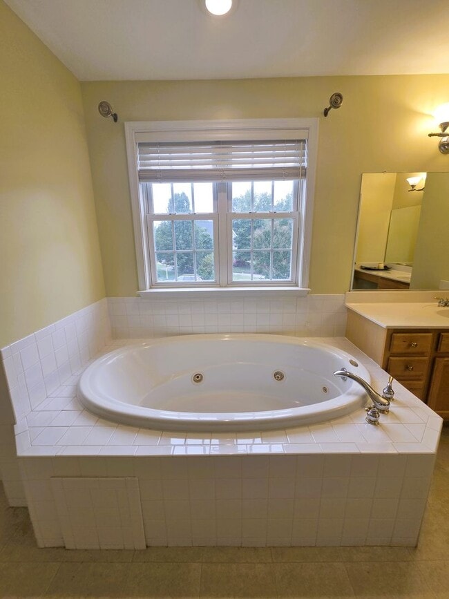 Building Photo - Stately brick front contemporary on huge c...