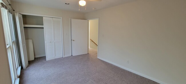 Building Photo - 1055 Quinn St