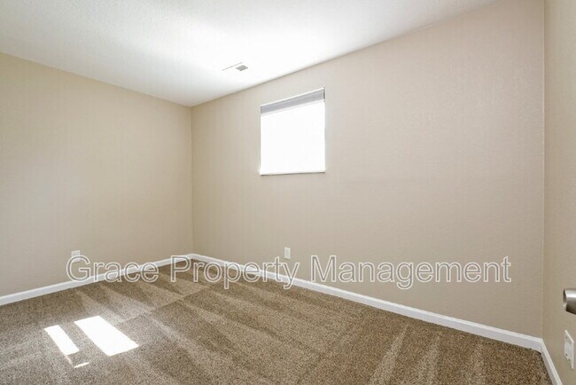 Building Photo - 1557 S Salida Way