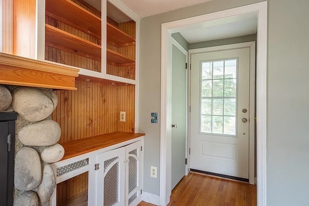 Building Photo - 3 Bylund Dr