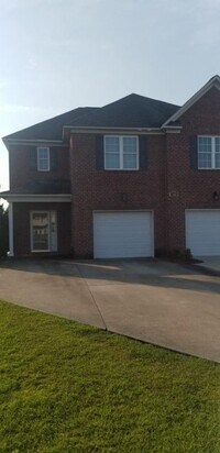 Building Photo - 405 S Pointe Dr