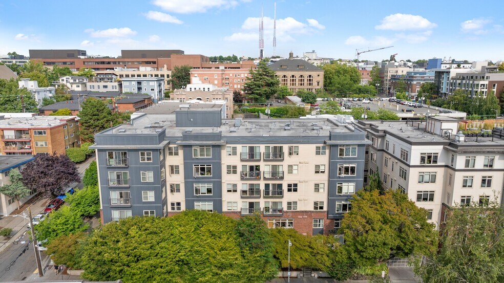 Building Photo - 1620 Belmont Ave