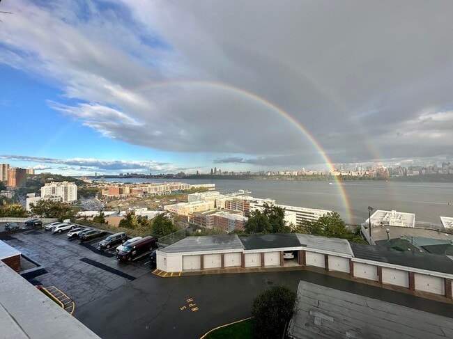 Building Photo - 8650 BLVD E