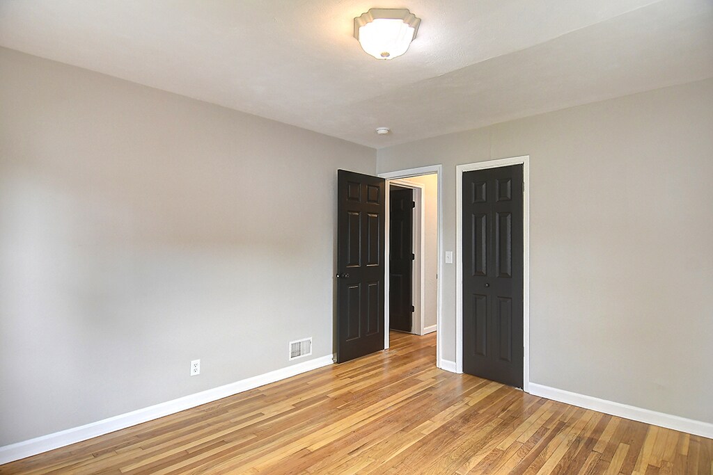 Building Photo - 2212 Fauver Ave