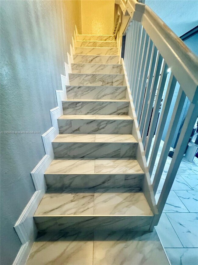 Building Photo - 19550 SW 103rd Ct