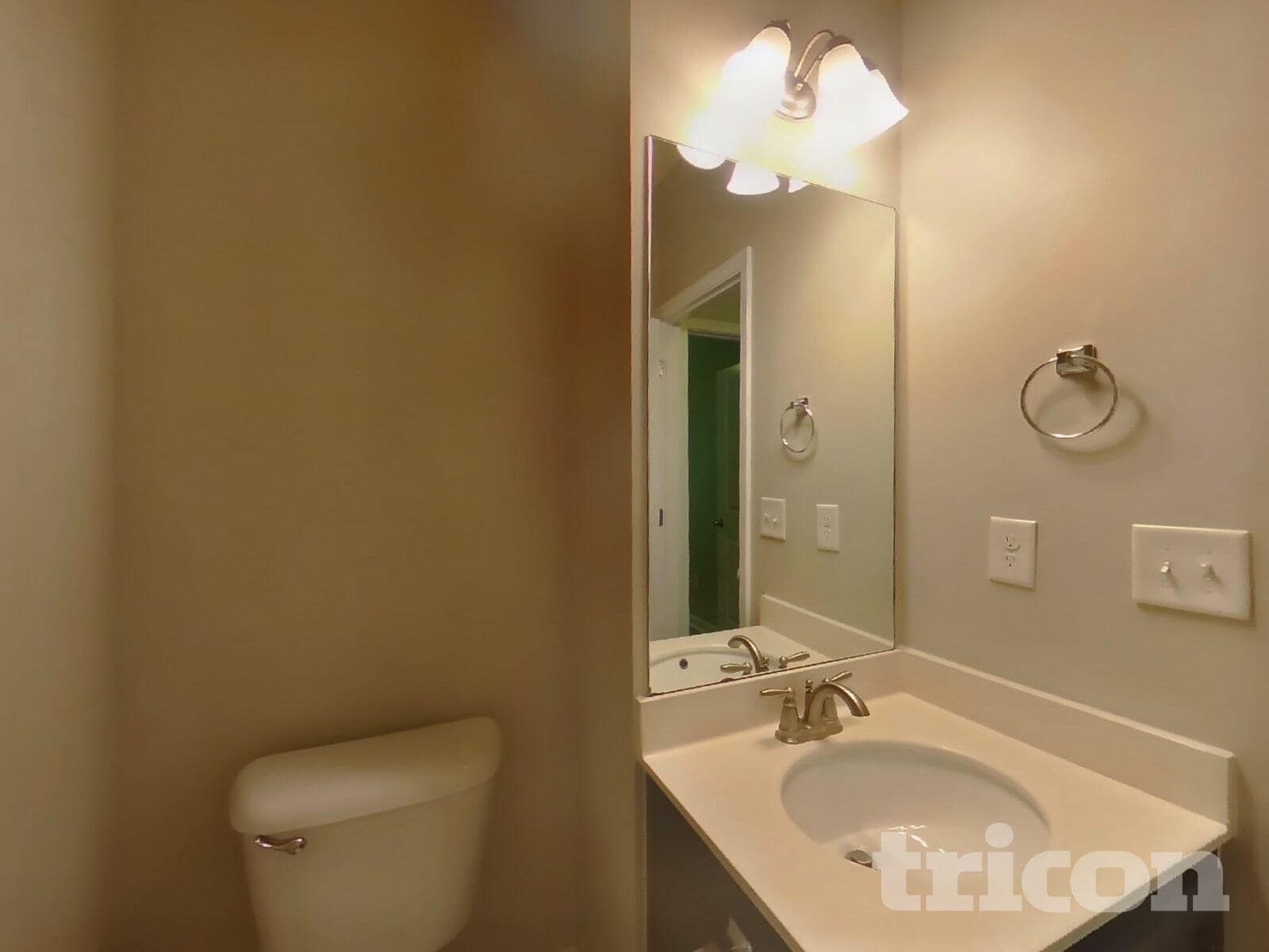 Building Photo - 15 Victoria Dr