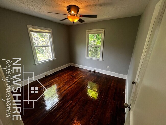 Building Photo - 122 Morningside Dr