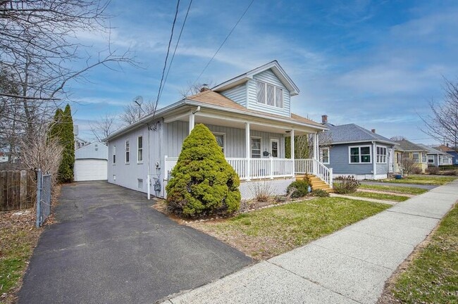 Building Photo - 52 Ludger Ave