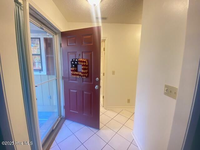 Building Photo - 2 Pineridge Ct