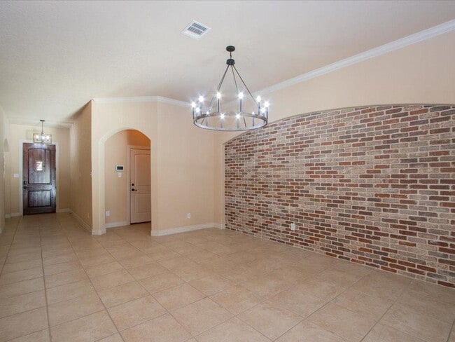 Building Photo - 26618 Camden Chase