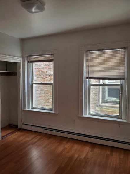 Building Photo - 94 Calumet St