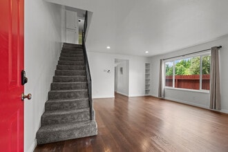 Building Photo - 2400 Northrop Ave